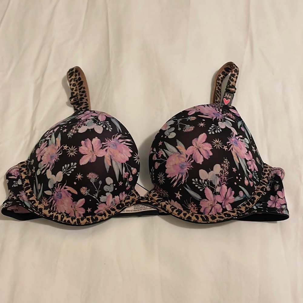 NWTs Victoria Secret Bra